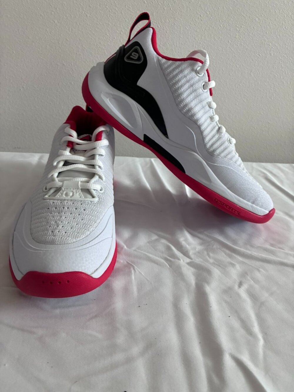 Q4 Sports LG9-II Basketball Shoes White Red Size 5.5 New In Box